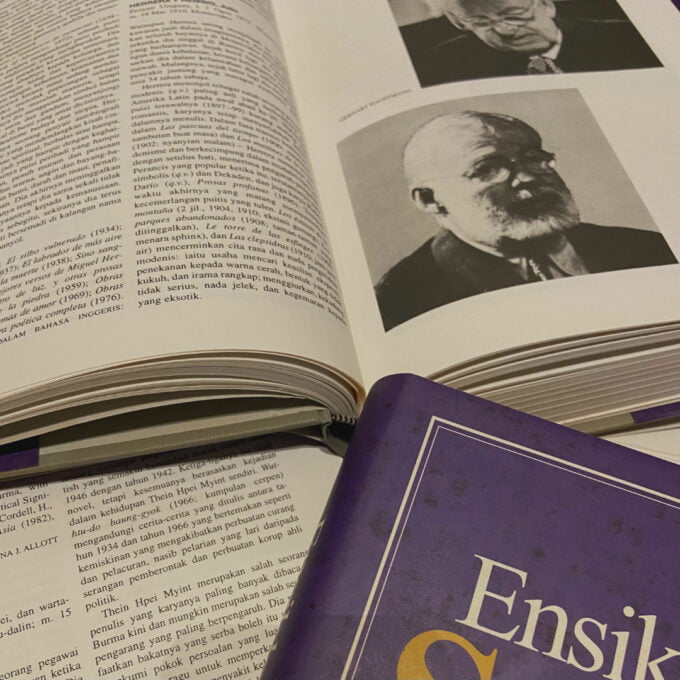 Ensiklopedia Sastera Dunia Ensiklopedia Sastera Dunia
